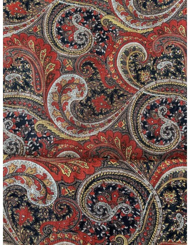 PATTERNED FABRIC RED